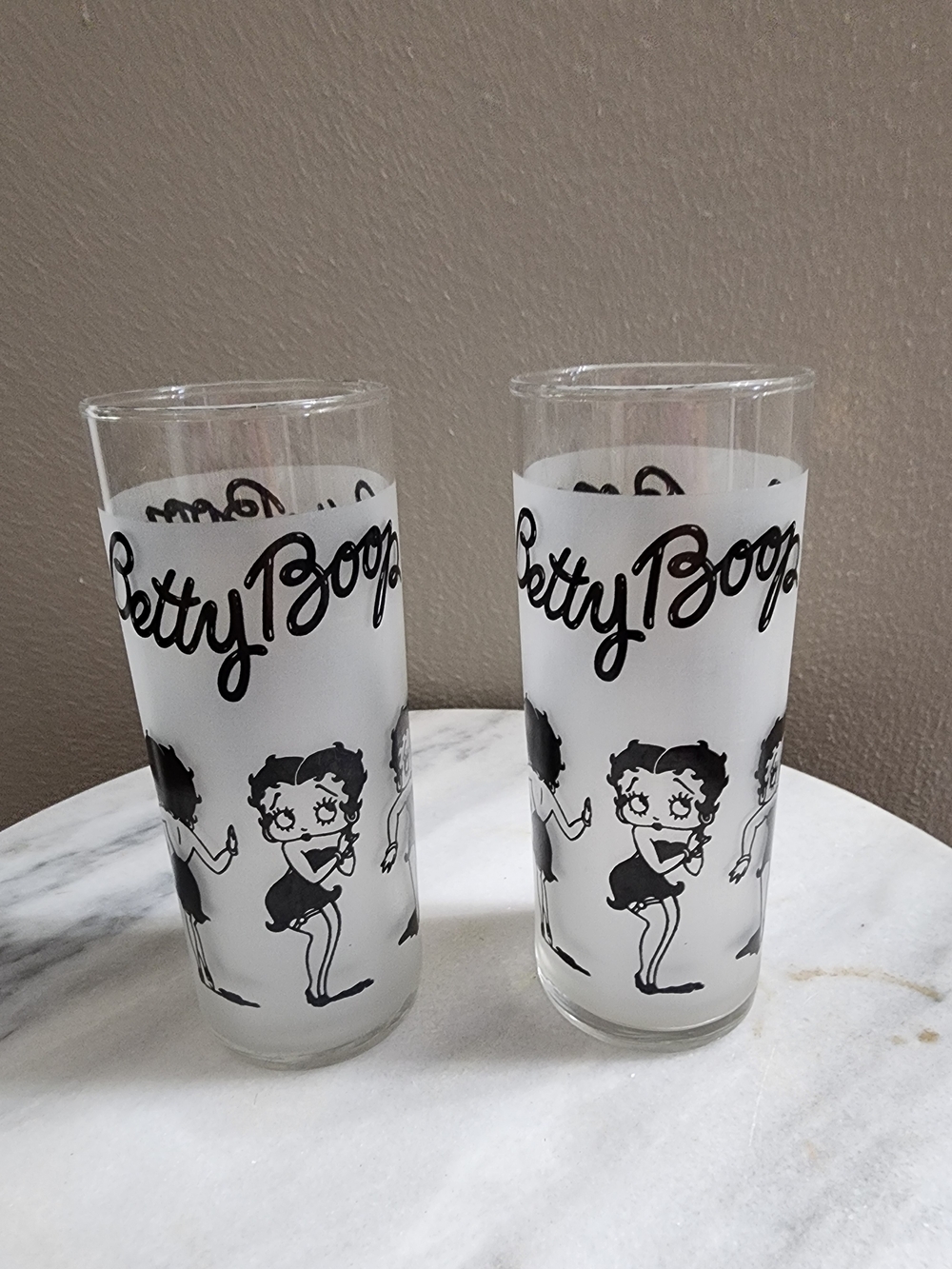 Art Deco Betty Boop Black/ Frosted White Glass Tumbler Set
